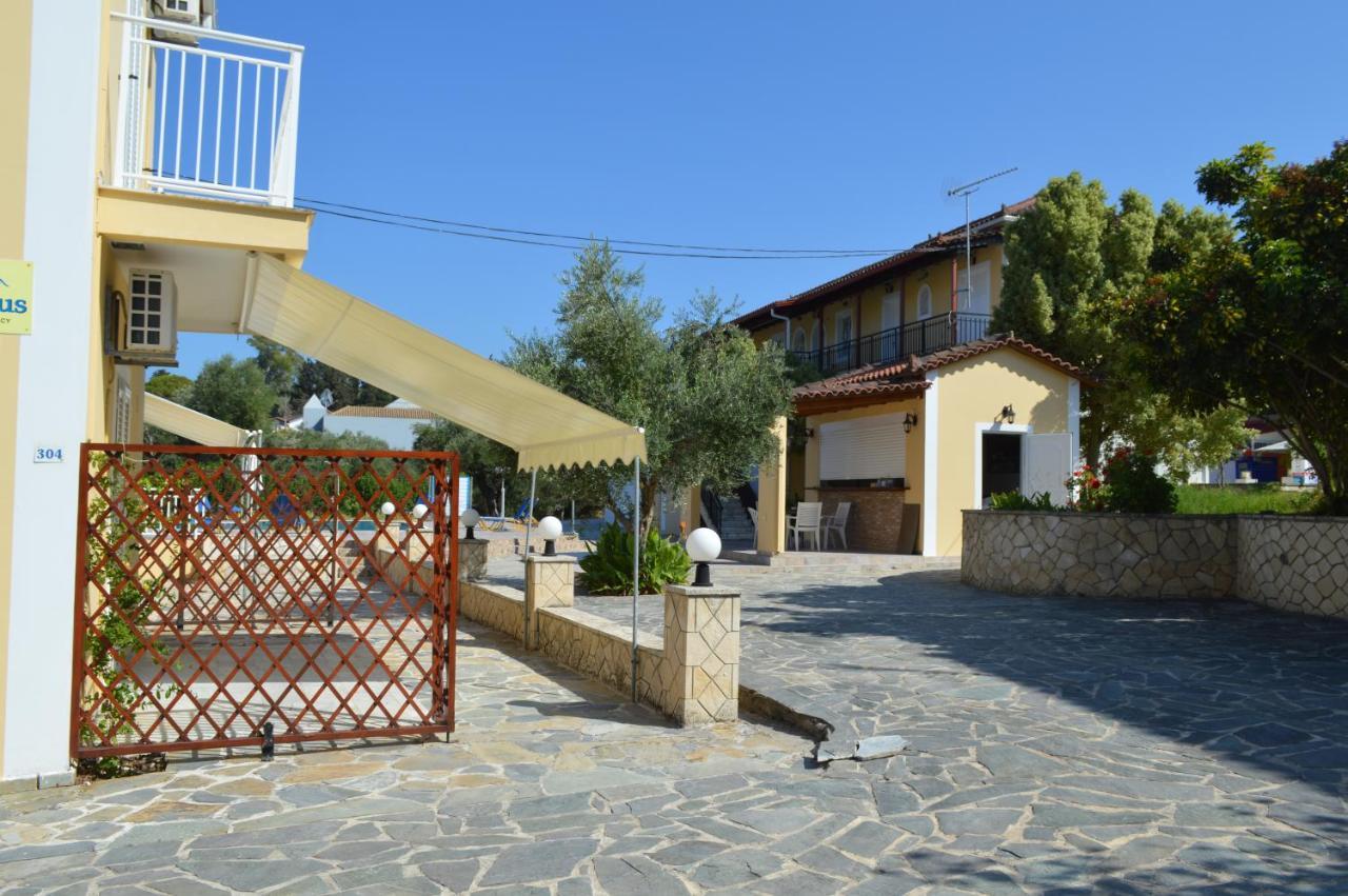 Panagiotis I & II Stds And Apts Planos Exterior foto